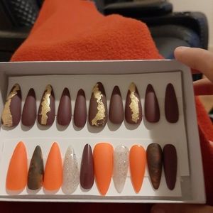 Brown long stiletto i also do short nails if ur intrested in this designs bundle